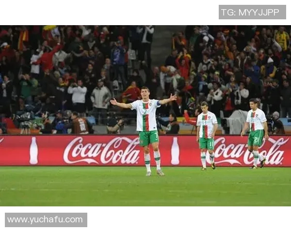 足球明星如何通过语言与肢体语言进行高效沟通与协作